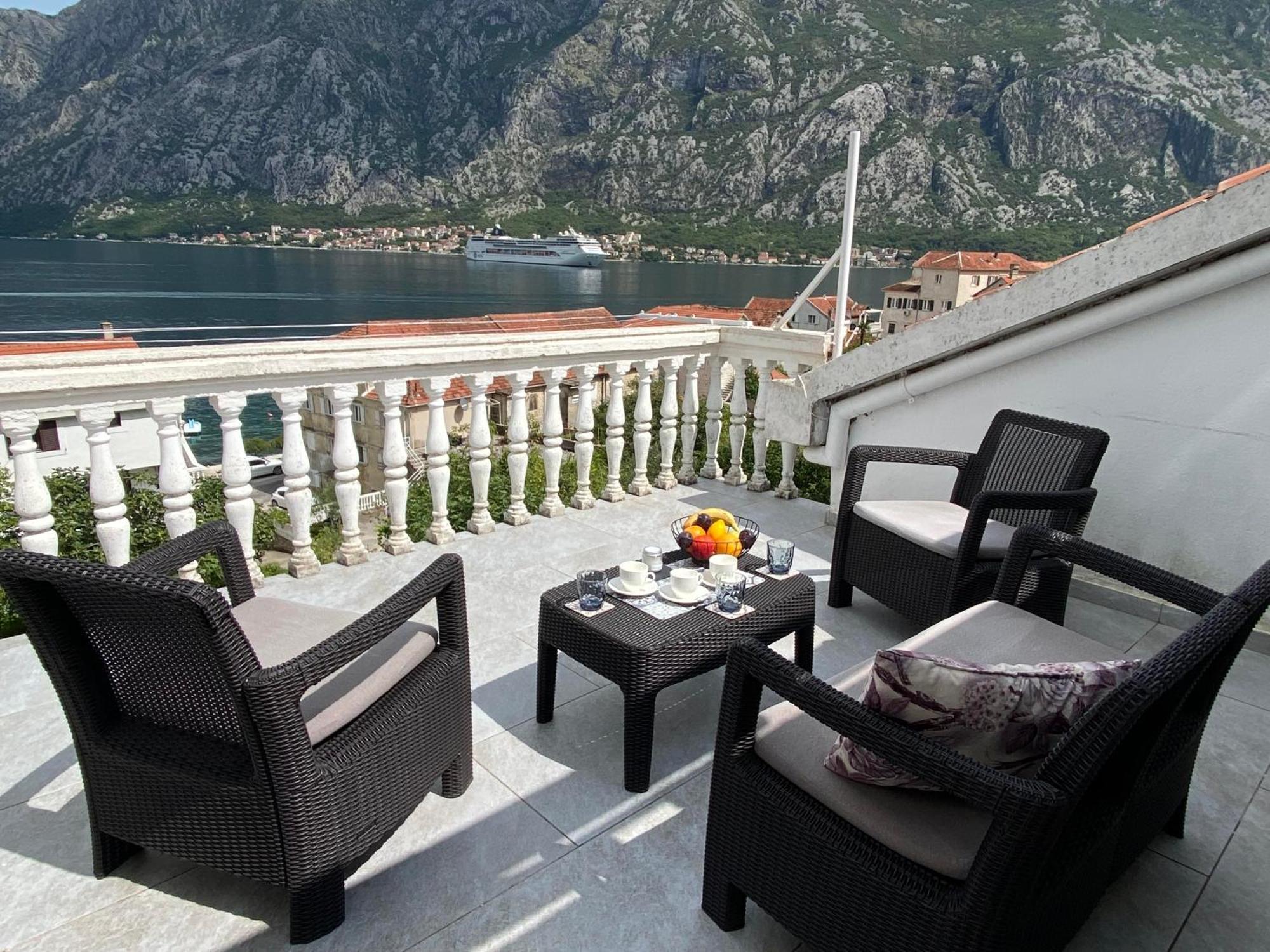 Lux Boka Sea View Apartment Котор Экстерьер фото